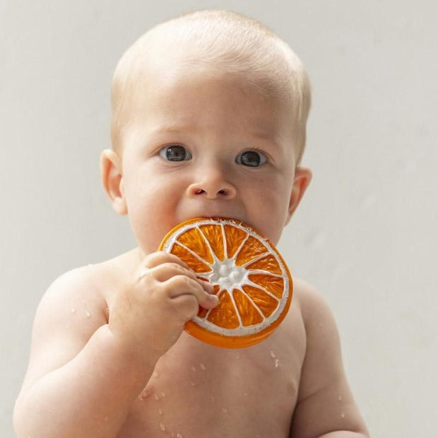 OLI AND CAROL - Clementino the orange - fun and original teething toy - environmental friendly