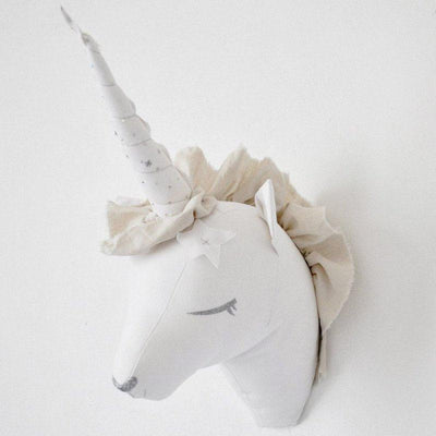 beautiful white unicorn trophy that will perfectly decorate your baby's bedroom.